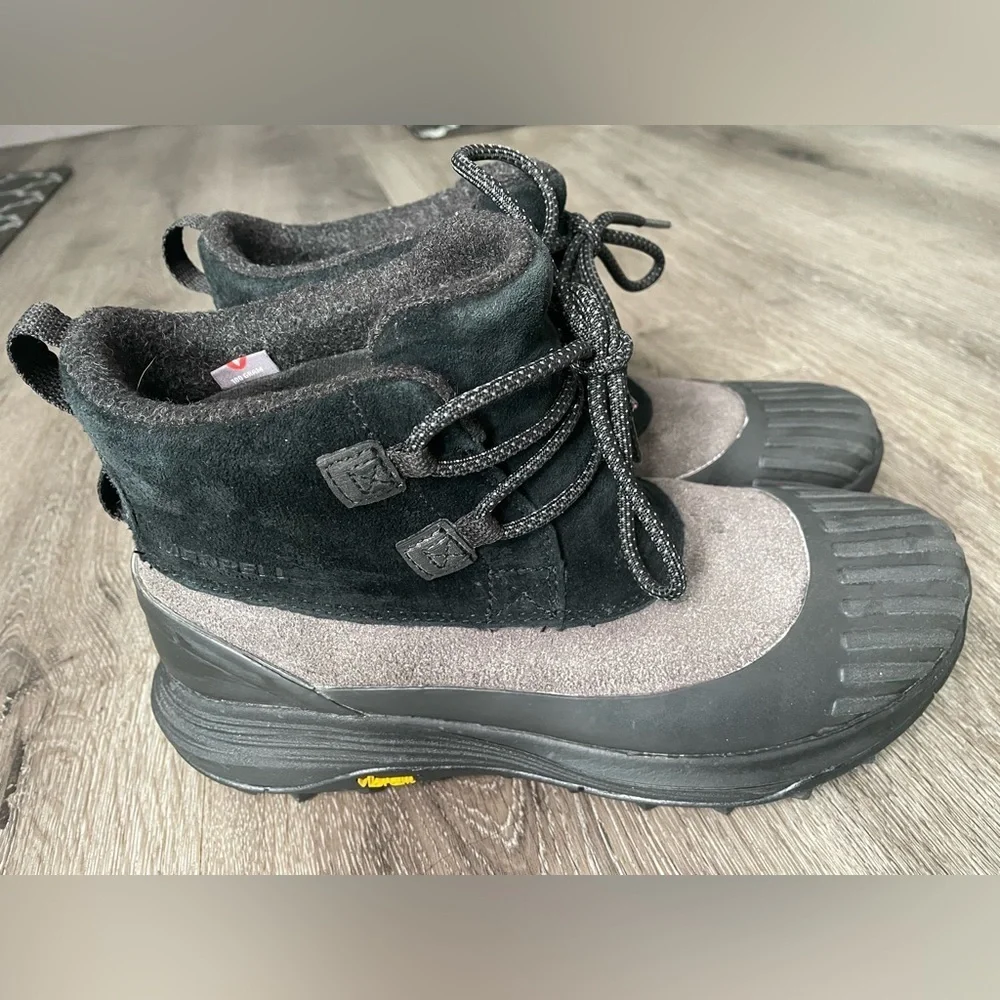Merrell Kids Black and Gray Boots